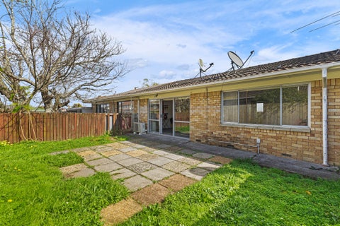 2/81 Puhinui Road, Papatoetoe, Auckland