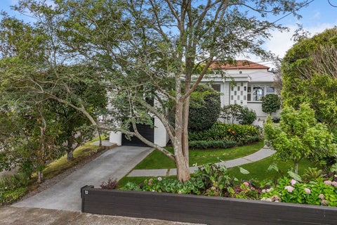 12 Appleyard Crescent, Meadowbank, Auckland