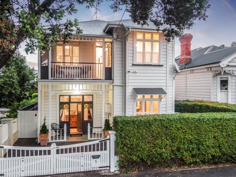 5 Oxford Terrace, Devonport, Auckland