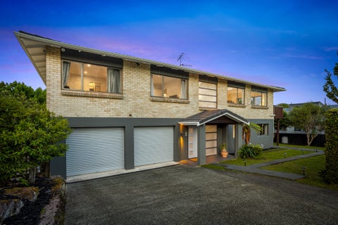 14 Portsea Place, Chatswood, Auckland
