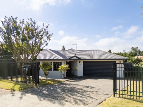 51 Sunnyhills Avenue, Glenview, Hamilton
