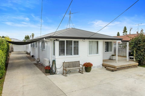 373 Dey Street, Hamilton East, Hamilton