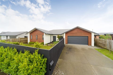 114 Johnstone Drive, Fitzherbert, Palmerston North