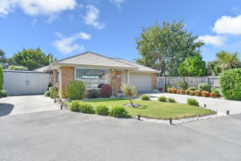 22 Sweet Waters Place, Woolston, Christchurch