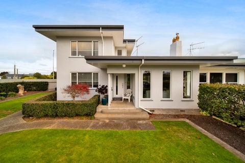 331 High Street, Hawera