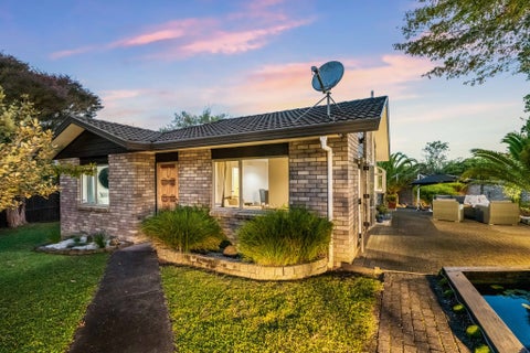 4 Jacinta Grove, Swanson, Auckland