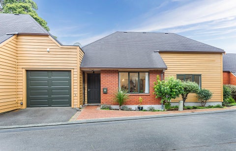 22 Futuna Close, Karori, Wellington