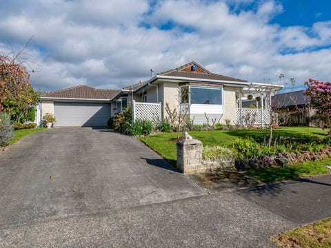 6 Cranbrook Grove, Waikanae