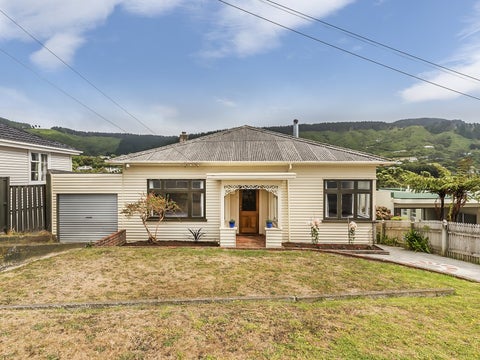 3 Te Reinga View, Tawa, Wellington