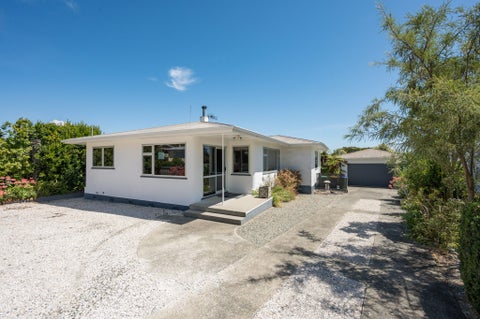 13 Marlborough Crescent, Richmond
