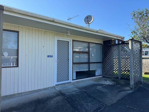 12/14 New Windsor Road, Avondale, Auckland