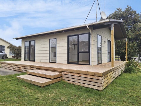 42 Norfolk Crescent, Otaki Beach, Otaki