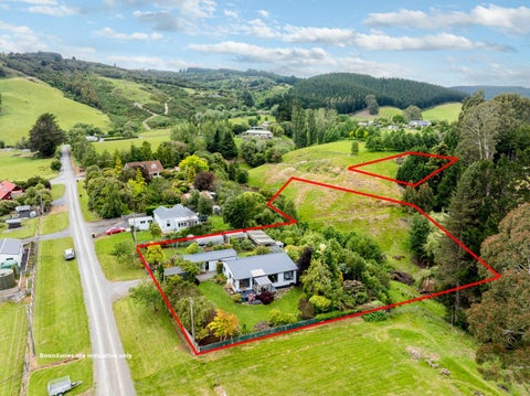 31 Lake View Street, Waihola, Milton