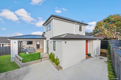 11A Borrowdace Avenue, Botany Downs, Auckland