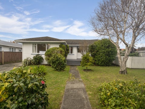 27 Winton Street, Paraparaumu Beach, Paraparaumu