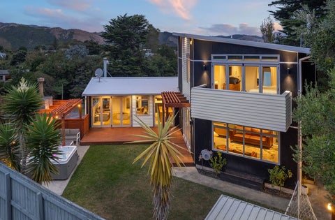 8 Tiromoana Road, Raumati South, Paraparaumu