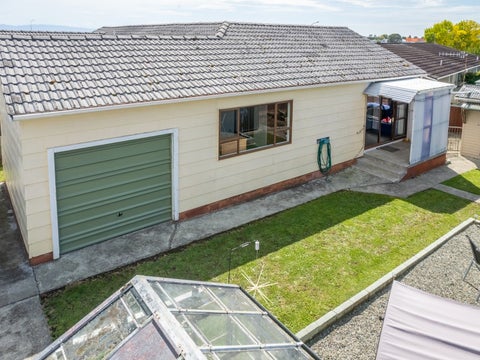2/64 FERGUSSON ST, Stoke, NELSON