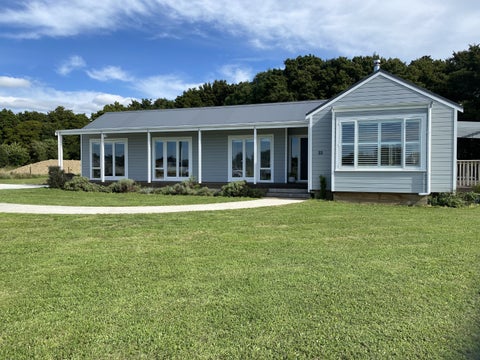 22 Woven Stone Way, Ohau, Levin