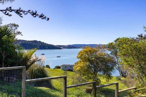 34 Government Road, Raglan, Raglan