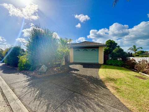 4 Francis Skinner Place, Orewa, Orewa