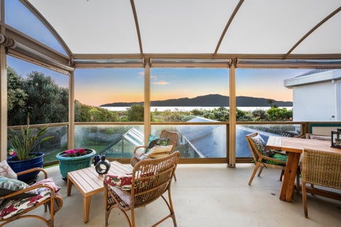 19 Manly Street, Paraparaumu Beach, Paraparaumu