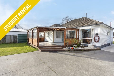 164 Aorangi Road, Bryndwr, Christchurch