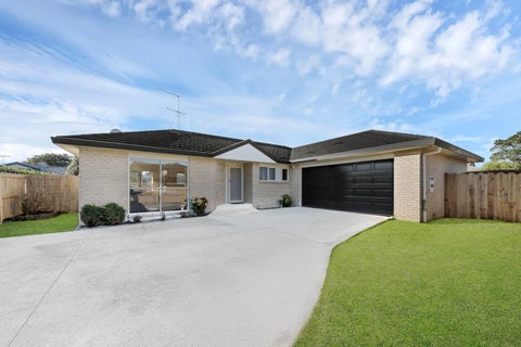11 Riplington Road, Huntington Park, Auckland
