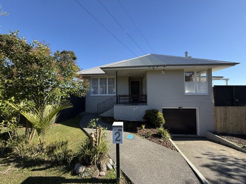 2 Deane Avenue, Titirangi, Auckland