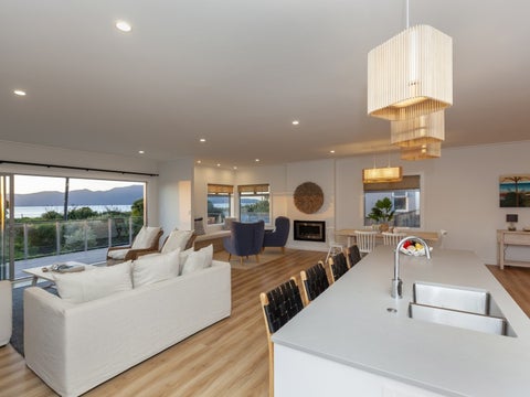 68 Marine Parade, Paraparaumu Beach, Paraparaumu