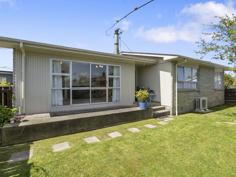 14 Palliser Place, Milson, Palmerston North