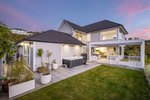 187 Navigation Drive, Whitby, Porirua