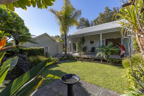 19 Kakariki Grove, Waikanae