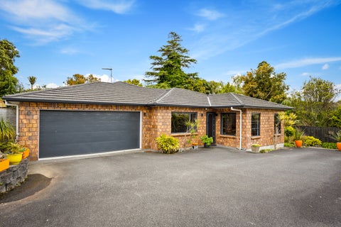 71A Stottholm Road, Titirangi, Auckland