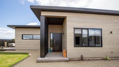 2 Tuscan Lane, Martinborough