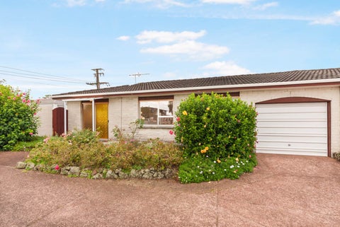 1/31 Roberton Road, Avondale, Auckland