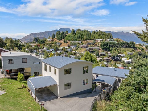 32 Dart Place, Fernhill, Queenstown