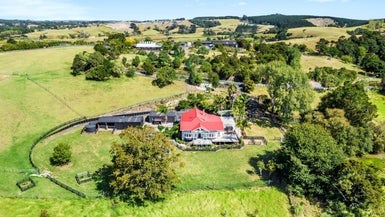 1539 State Highway 16, Helensville, Helensville