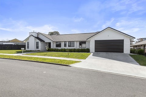52 Sylvester Crescent, Flagstaff, Hamilton