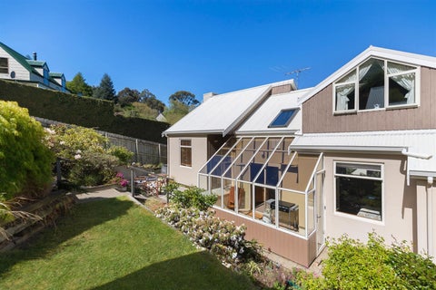 18 Evergreen Place, Sunshine Bay, Queenstown