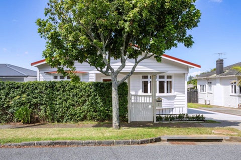 27 Hardington Street, Onehunga, Auckland