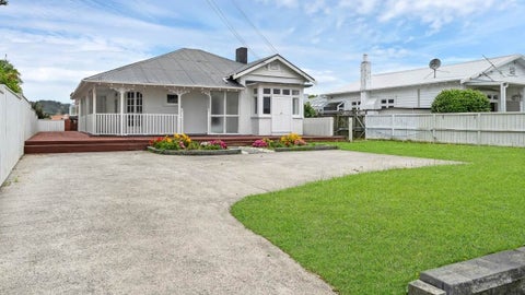 92 Blockhouse Bay Road, Avondale, Auckland
