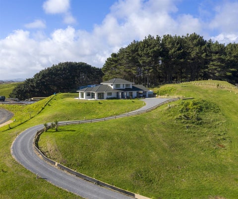 100 Harakeke Road, Te Horo
