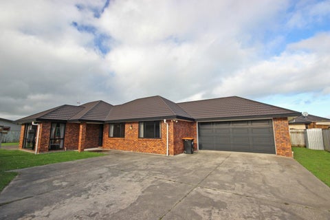 10 Cleveland Heights, Kelvin Grove, Palmerston North