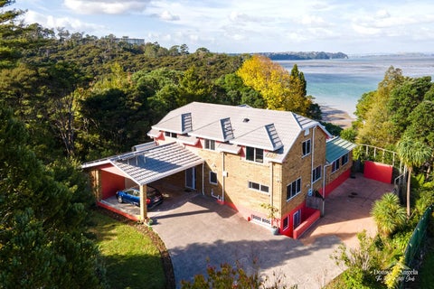 123 Wood Bay Road, Titirangi, Auckland