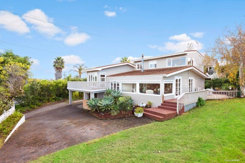 1/19 Carlisle Road, Torbay, Auckland