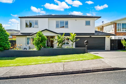 2 Sunrise Lane, Te Atatu South, Auckland