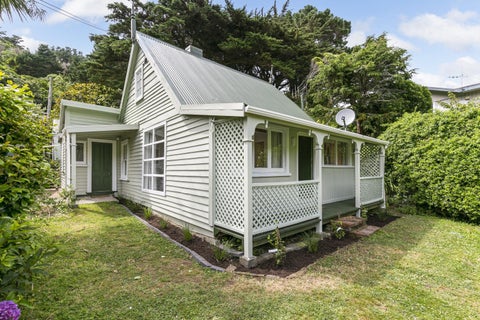 136 Parkvale Road, Karori, Wellington