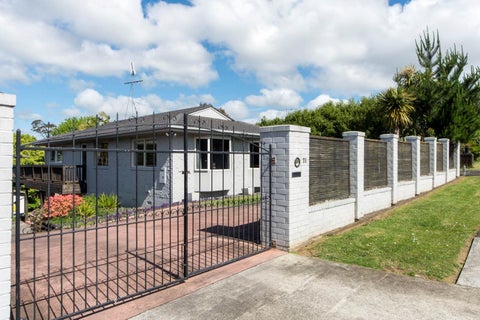21 Anna Watson Road, Half Moon Bay, Auckland
