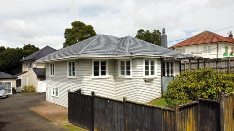 1/224 Onewa Road, Birkenhead, Auckland