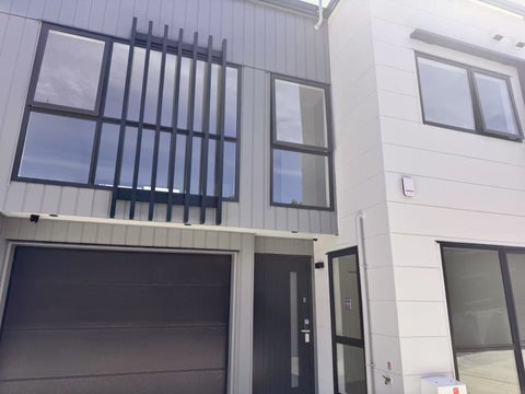 24D Gladys Avenue, Glenfield, Auckland